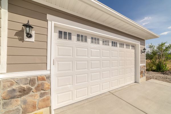 Cost of Garage Siding Repair in Evanston