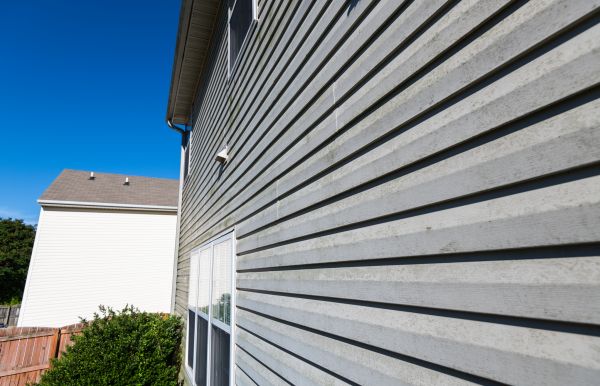 Cost of Vinyl Siding Panel Replacement in Evanston
